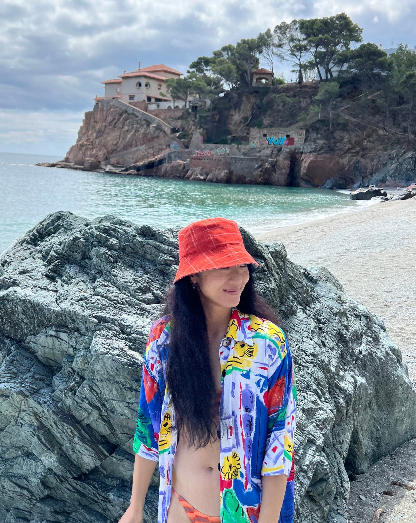 UPCYCLED KIMONO BUCKET HAT・AO HANAGARA/AKA CHECKERED 青花柄/赤チェック