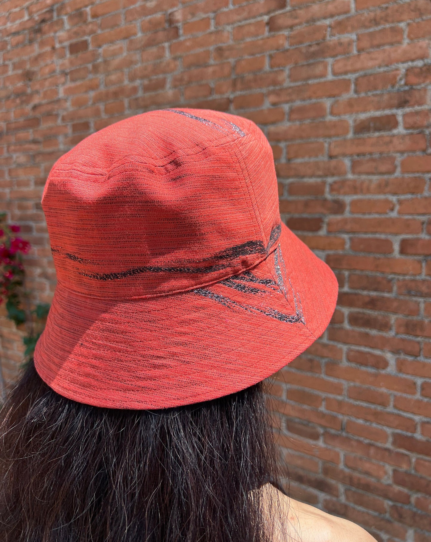 UPCYCLED KIMONO BUCKET HAT・STRIPE+AKA ストライプ+赤