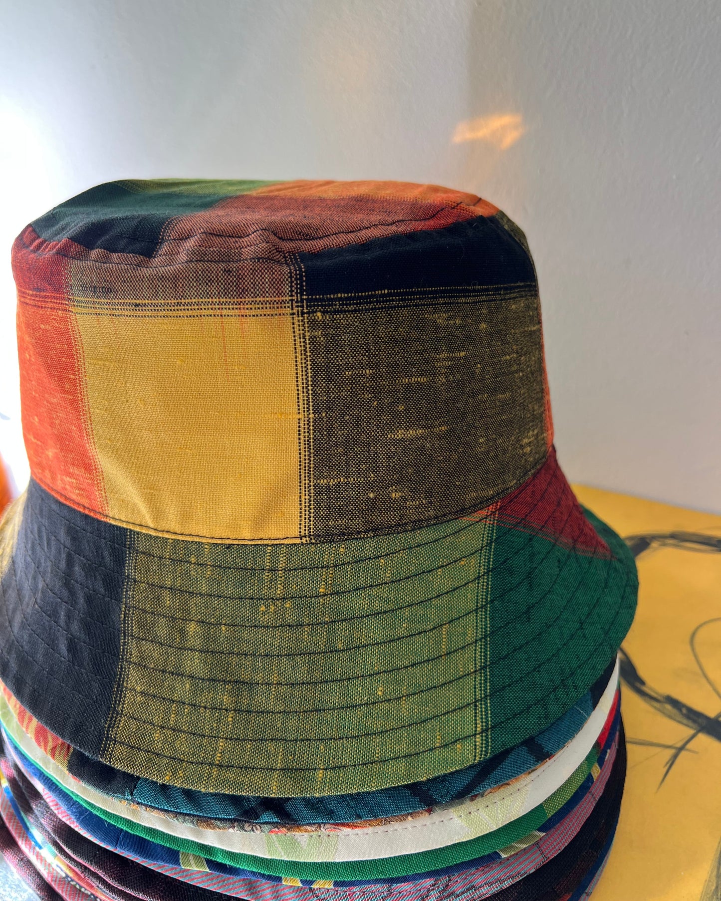 UPCYCLED KIMONO BUCKET HAT・レトロ タイダイRETRO TIE DYE