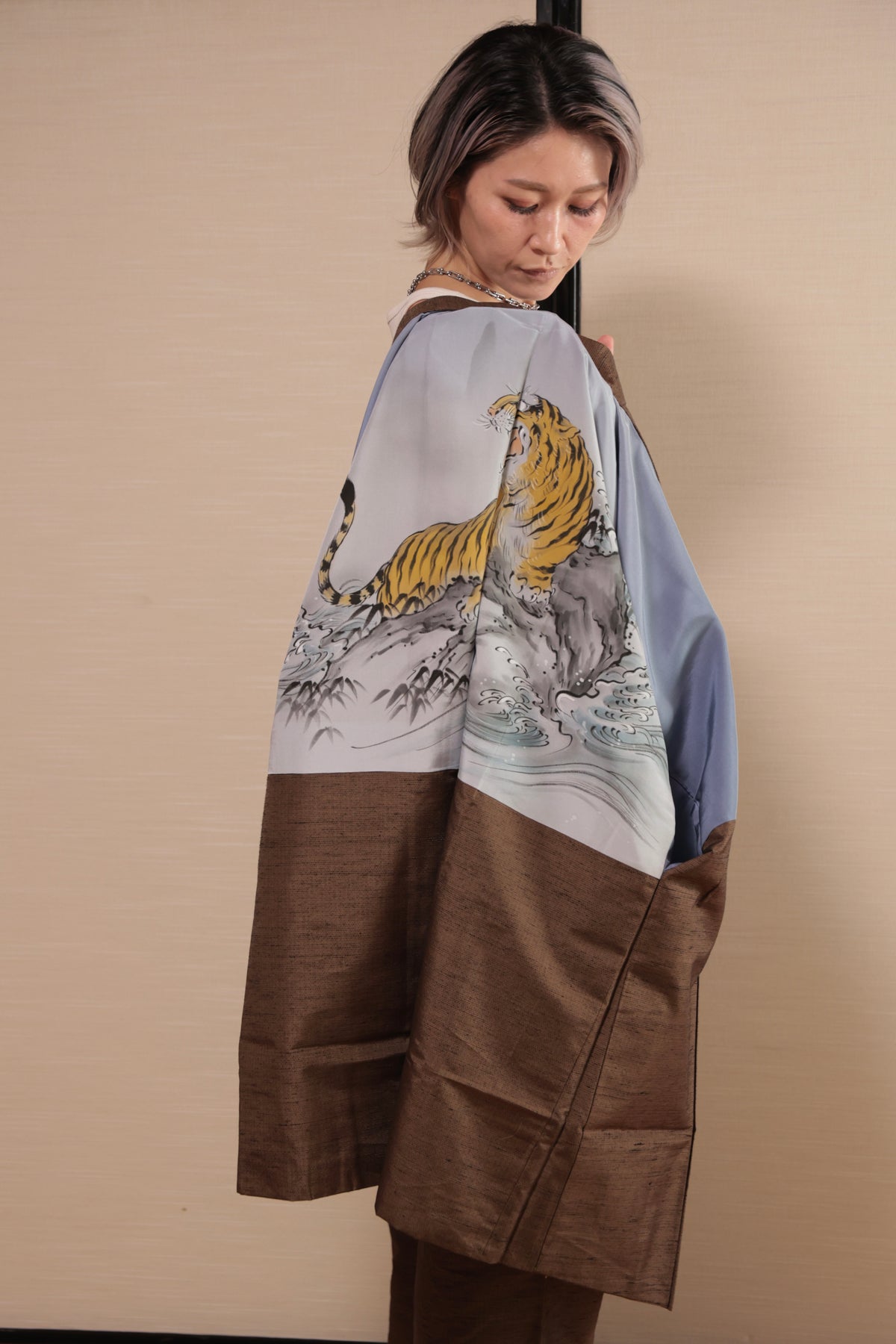 UPDATE Haori x Upcycled Kimono Pants Set・TORA 虎