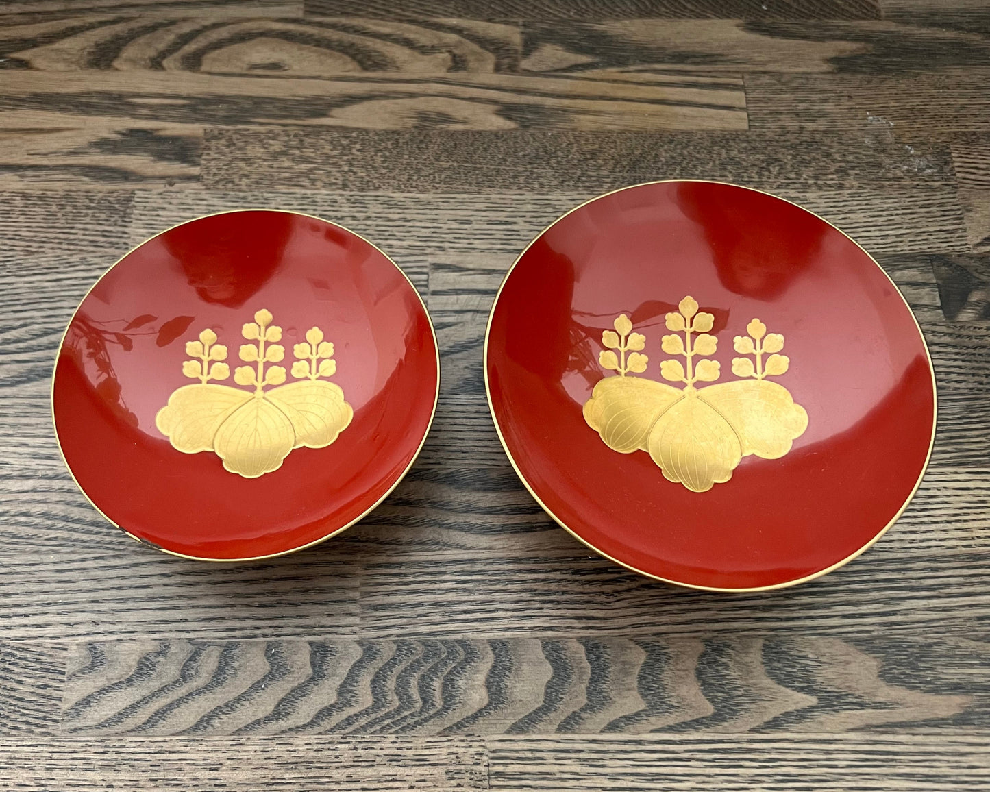 URUSHI PLATES x 2