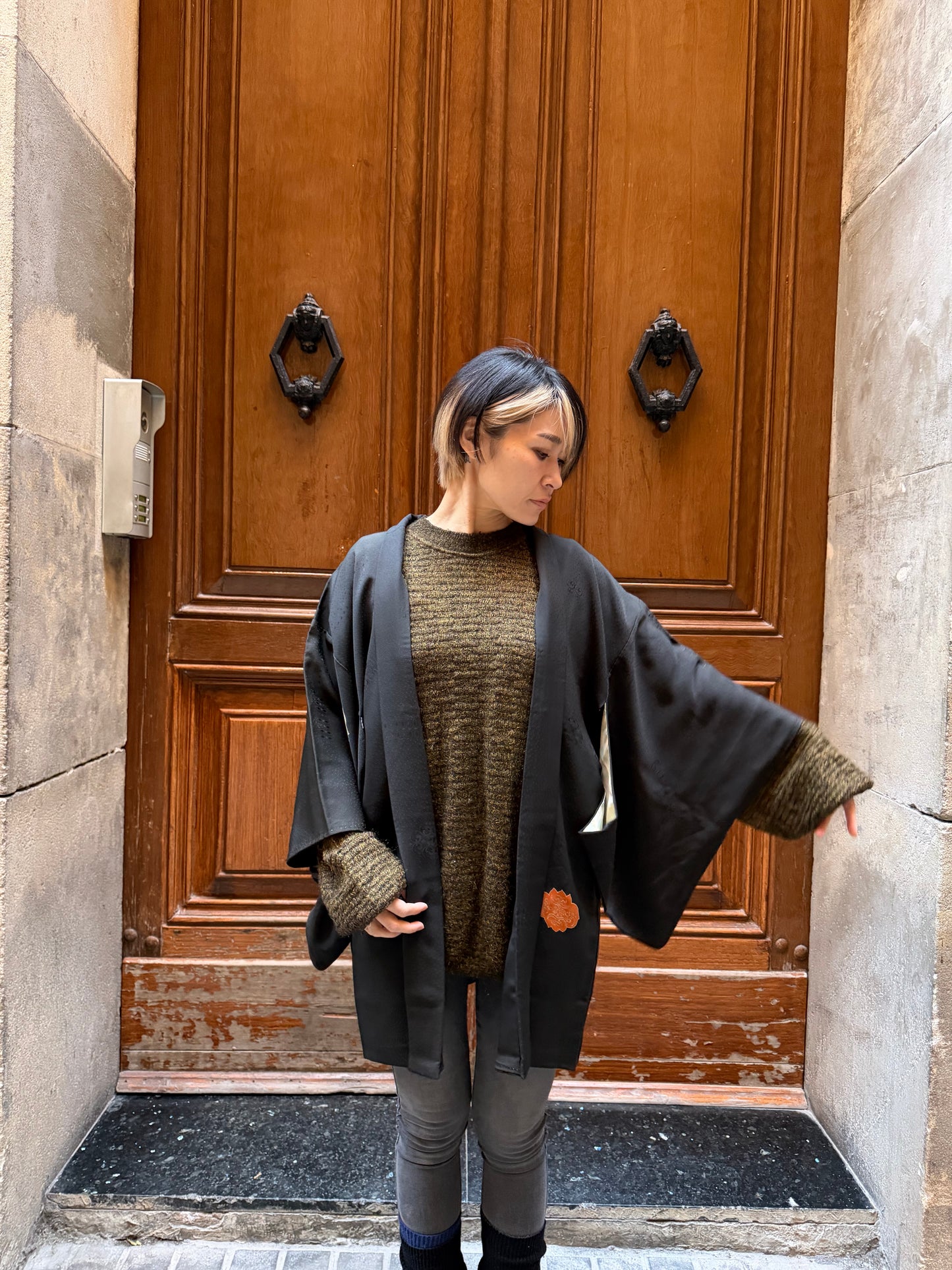 HAORI・KARAKUSABOTAN 唐草牡丹