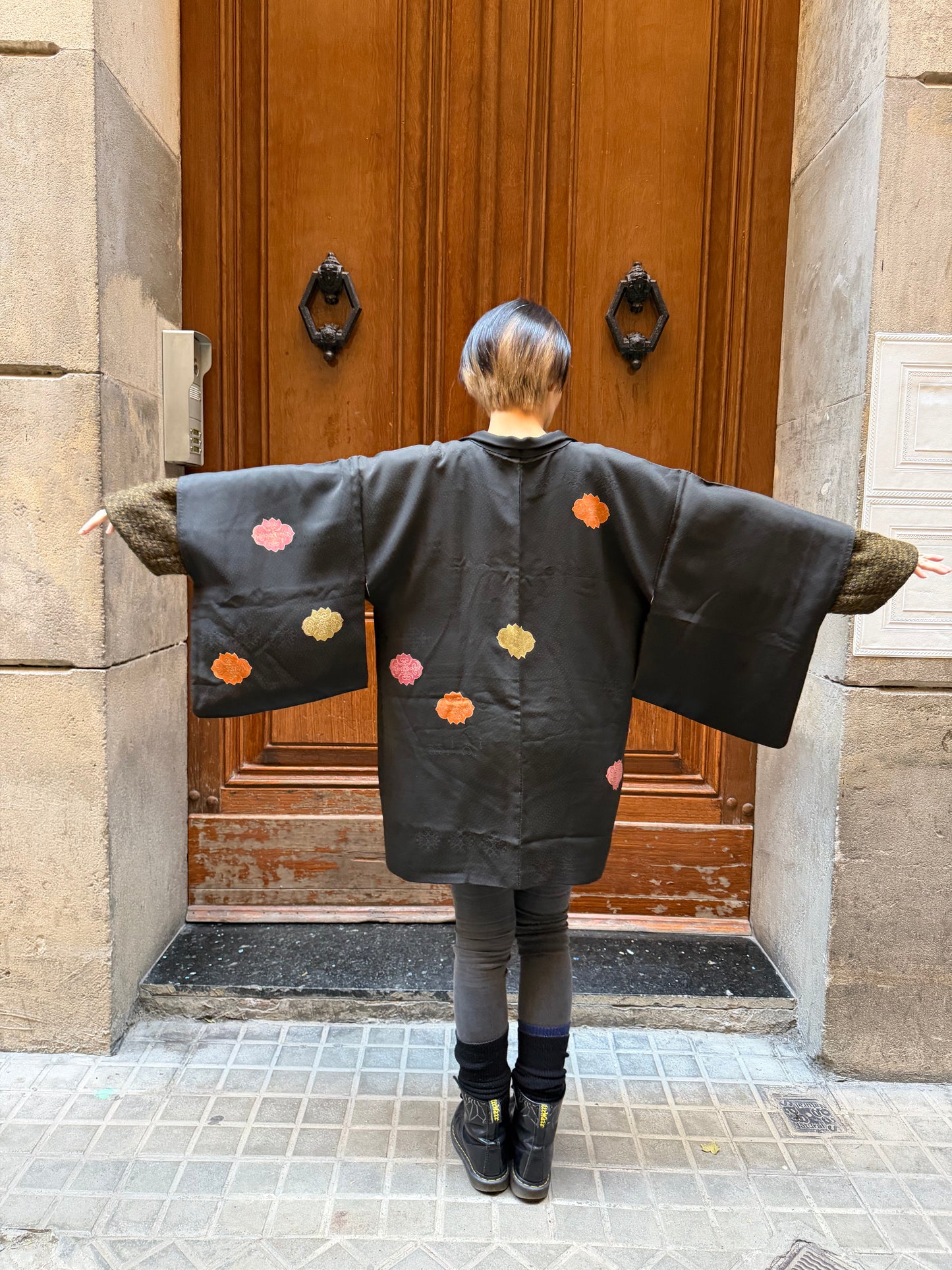 HAORI・KARAKUSABOTAN 唐草牡丹