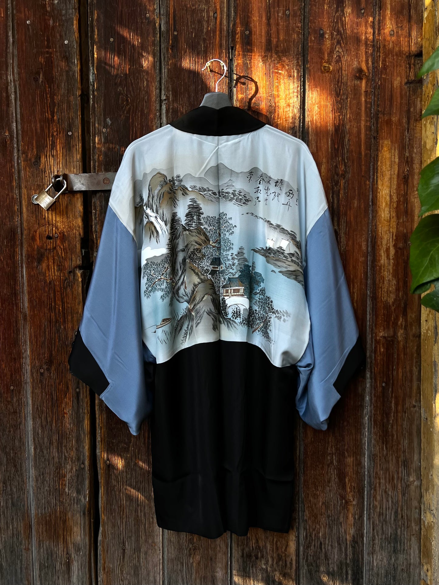 Vintage Reversible Men’s Silk Haori Jacket · BOKKEI 墨景