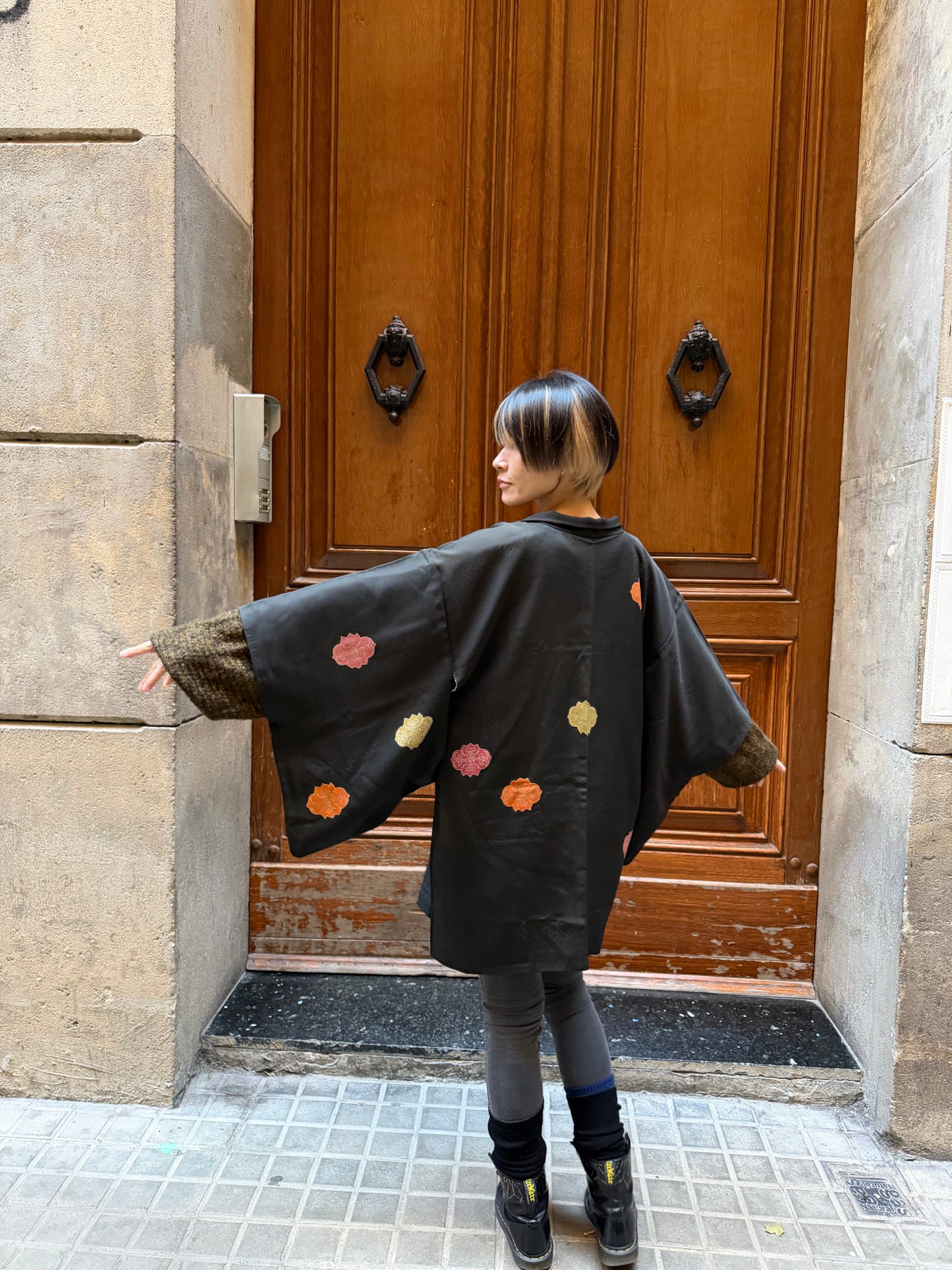 HAORI・KARAKUSABOTAN 唐草牡丹