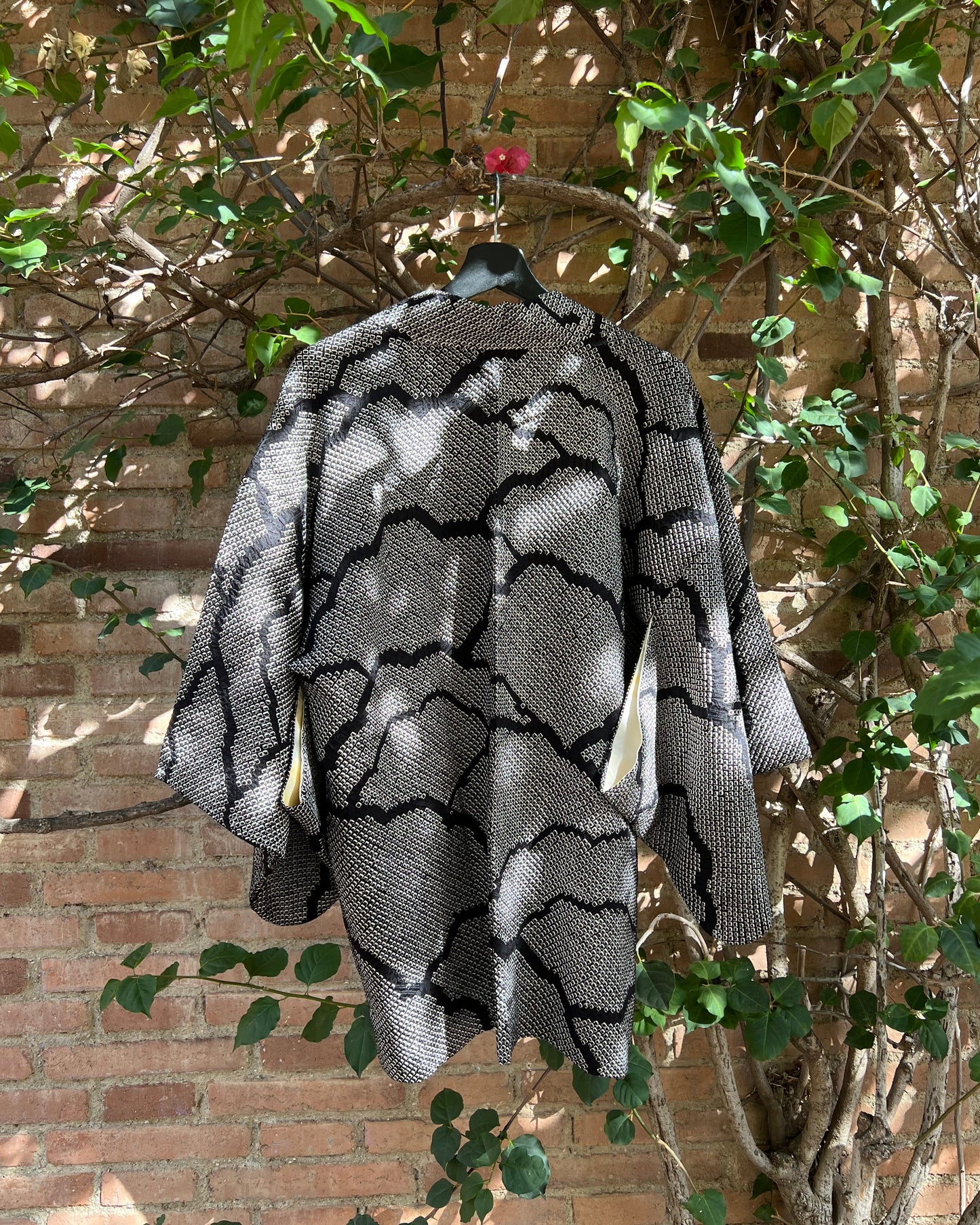 SHIBORI HAORI・KURO 黒