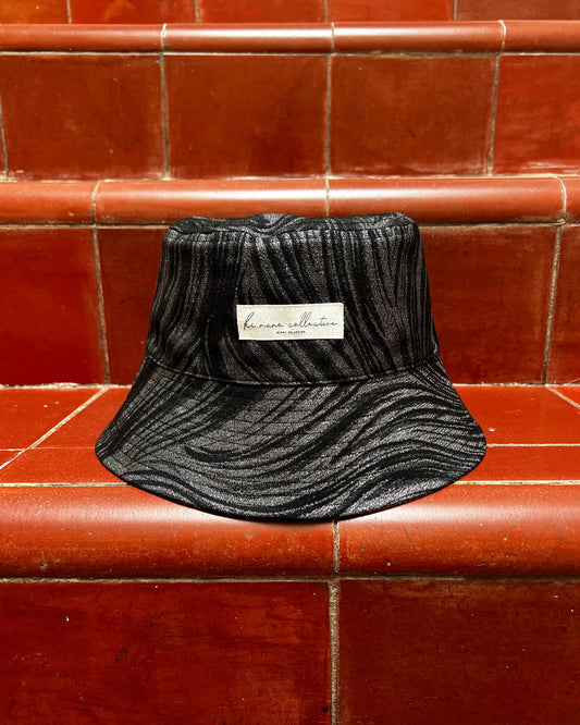 UPCYCLED KIMONO BUCKET HAT・SHIKKOKU NO HOSHI 漆黒の星