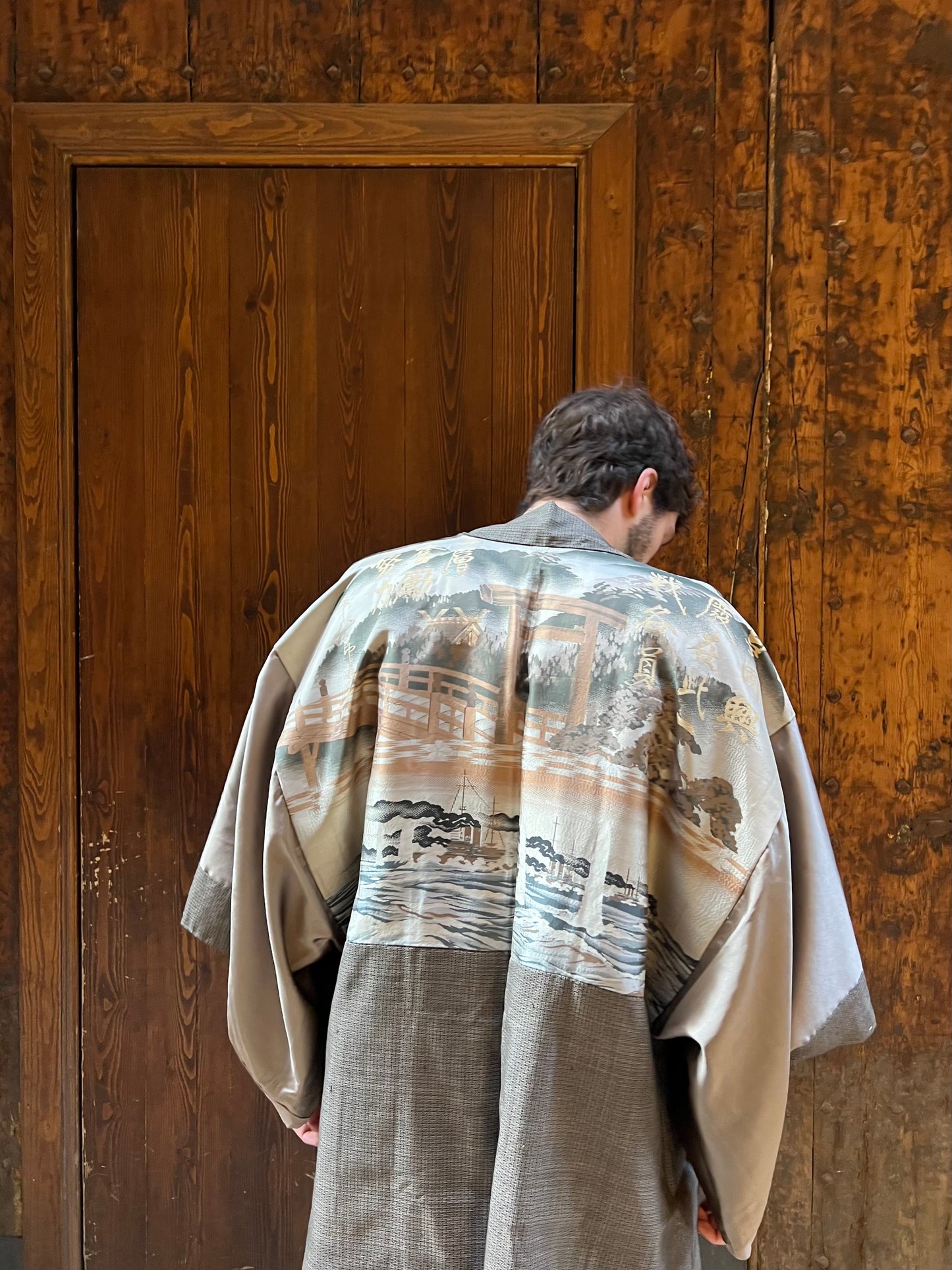 HAORI DE HOMBRE・TORI-I 鳥居