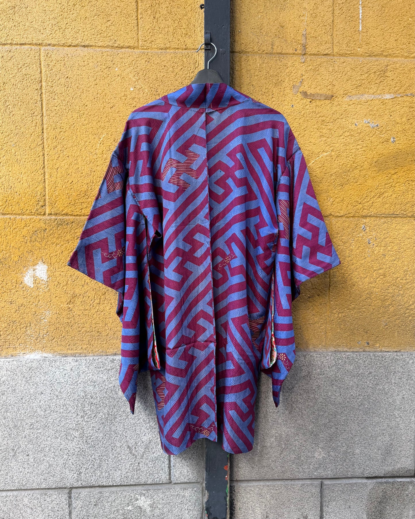 ANTIQUE HAORI・MANZIGARA マンジ柄