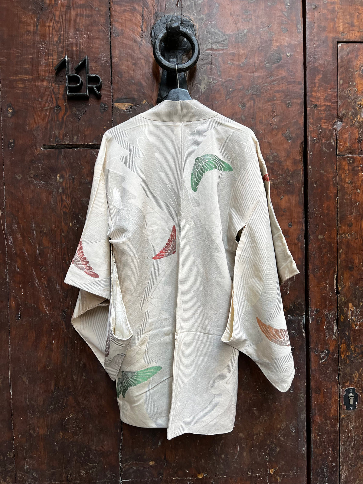 VINTAGE SILK HAORI JACKET・SHIROCHŌ 白蝶