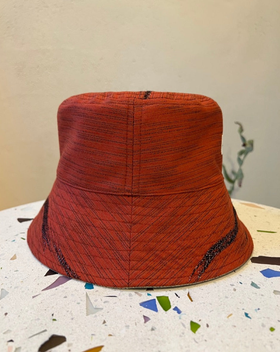 UPCYCLED KIMONO BUCKET HAT・AKA/SHIRO 赤白